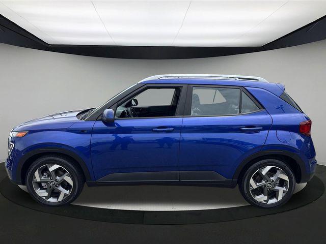 used 2022 Hyundai Venue car, priced at $19,990