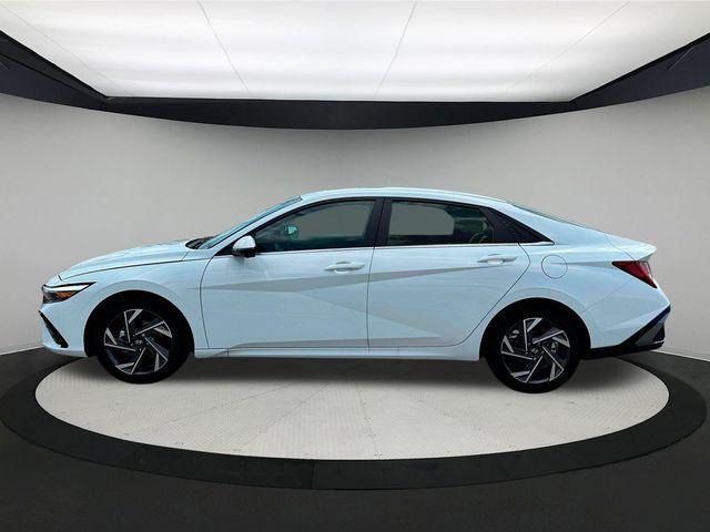 new 2024 Hyundai Elantra car, priced at $29,005