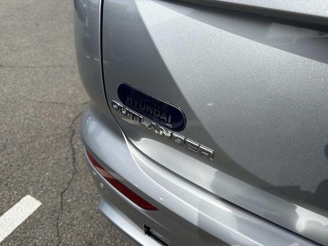 used 2024 Mitsubishi Outlander car, priced at $26,990