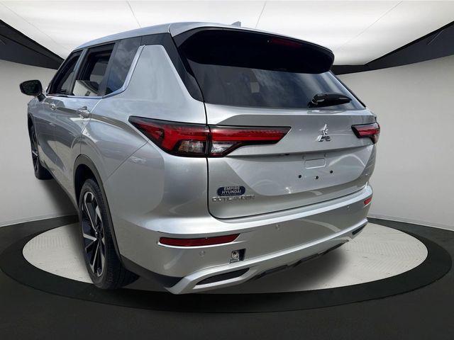 used 2024 Mitsubishi Outlander car, priced at $26,990