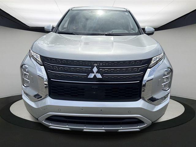 used 2024 Mitsubishi Outlander car, priced at $26,990