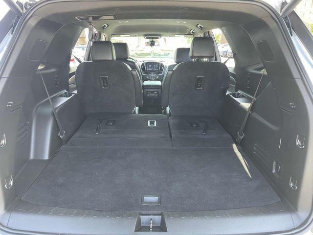 used 2022 Chevrolet Traverse car, priced at $31,190