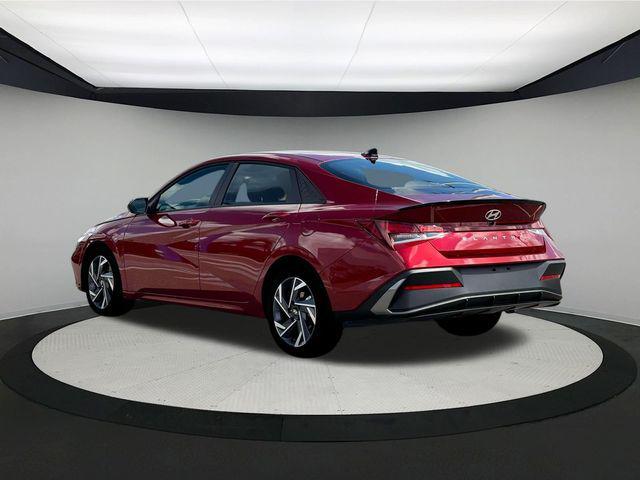 new 2025 Hyundai Elantra car, priced at $25,580