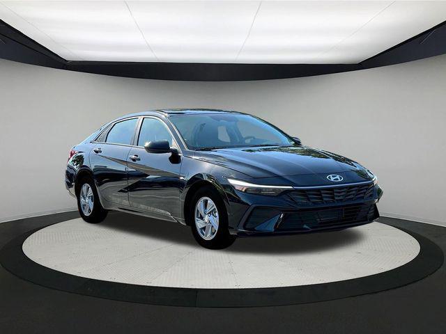 new 2025 Hyundai Elantra car, priced at $21,122