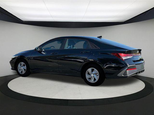 new 2025 Hyundai Elantra car, priced at $21,122