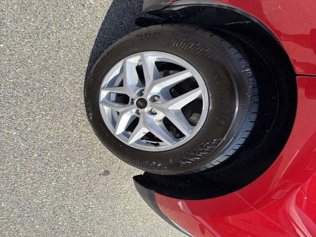 used 2024 Ford Edge car, priced at $17,490