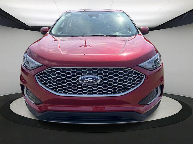 used 2024 Ford Edge car, priced at $17,490