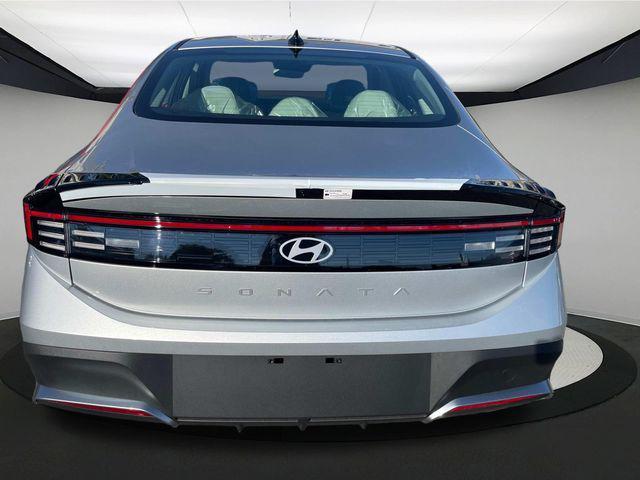 new 2025 Hyundai Sonata car, priced at $27,800