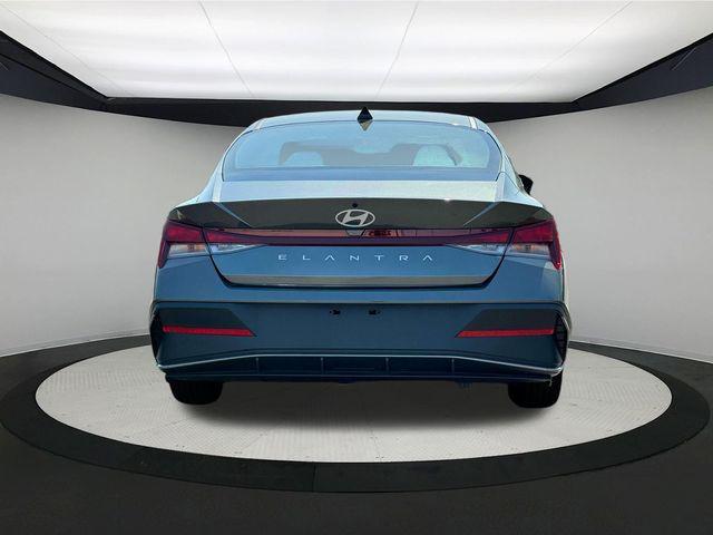 new 2025 Hyundai Elantra car, priced at $20,579