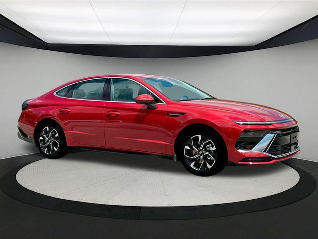new 2024 Hyundai Sonata car, priced at $24,195