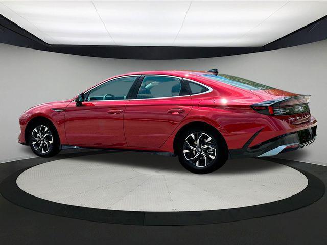 new 2024 Hyundai Sonata car, priced at $24,195