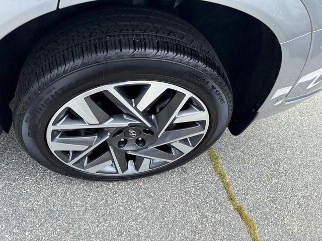 used 2022 Hyundai Santa Fe car, priced at $31,890