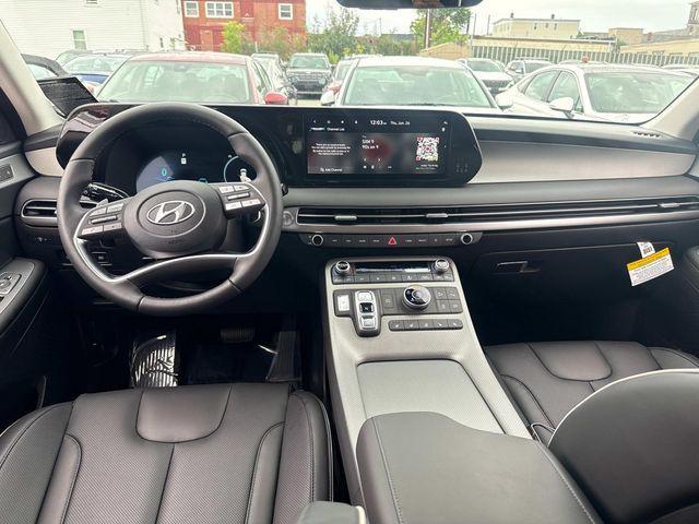 used 2025 Hyundai Palisade car, priced at $46,090