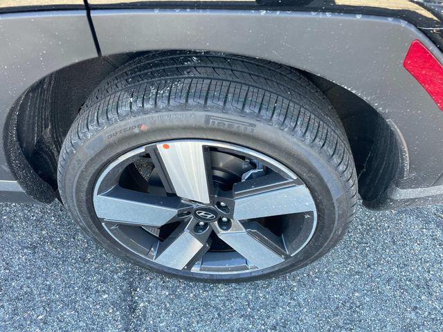 new 2025 Hyundai Santa Fe car, priced at $48,725