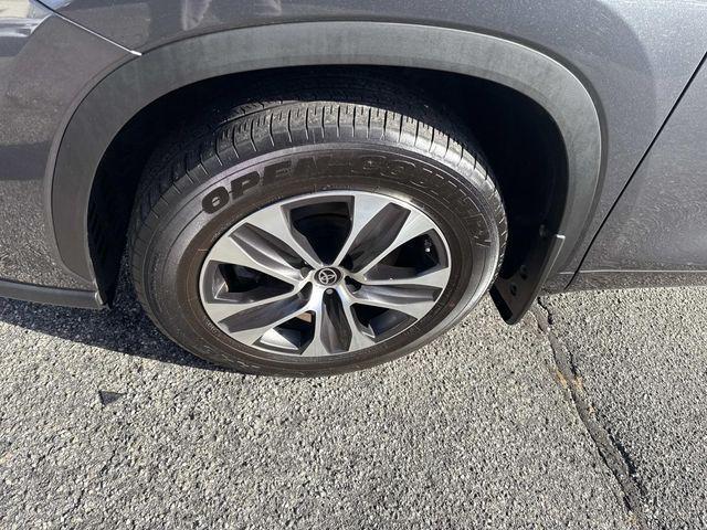 used 2023 Toyota Highlander car, priced at $36,390