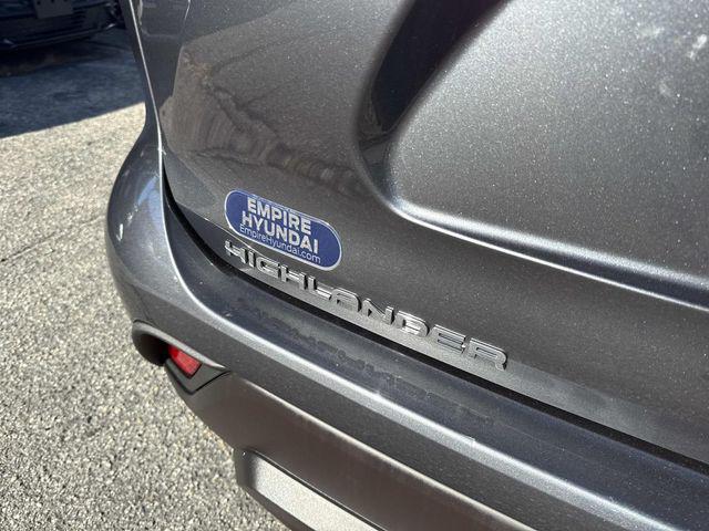 used 2023 Toyota Highlander car, priced at $36,390