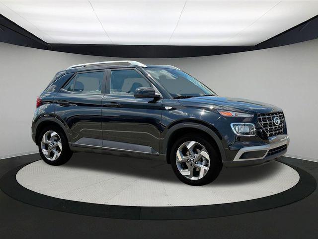 new 2025 Hyundai Venue car