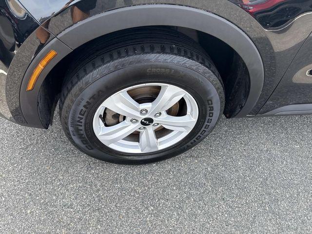 used 2022 Kia Sorento car, priced at $22,290