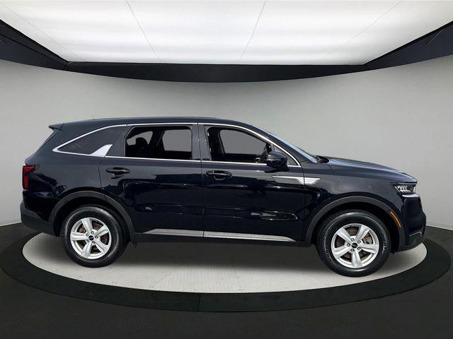 used 2022 Kia Sorento car, priced at $22,290