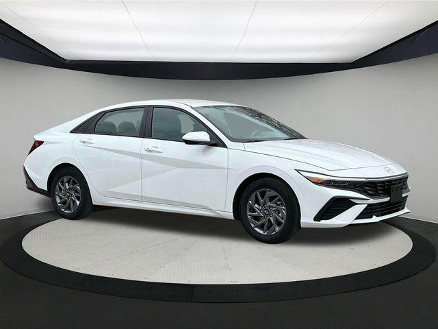 new 2024 Hyundai Elantra car, priced at $22,735