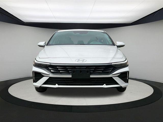 new 2024 Hyundai Elantra car, priced at $22,735