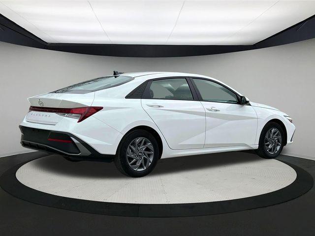 new 2024 Hyundai Elantra car, priced at $22,735