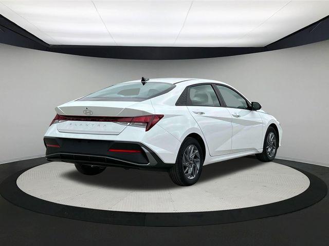 new 2024 Hyundai Elantra car, priced at $22,735