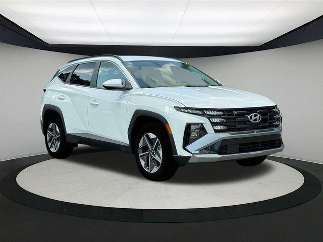 new 2025 Hyundai Tucson car, priced at $34,850