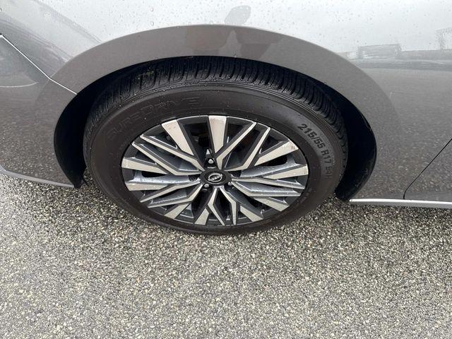 used 2024 Nissan Altima car, priced at $19,990
