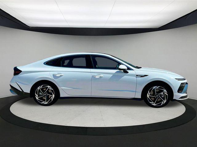 new 2024 Hyundai Sonata car, priced at $26,200
