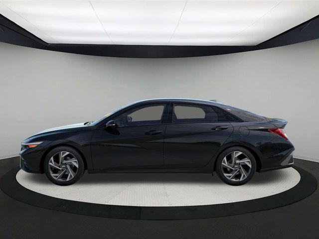 new 2025 Hyundai Elantra car, priced at $21,872