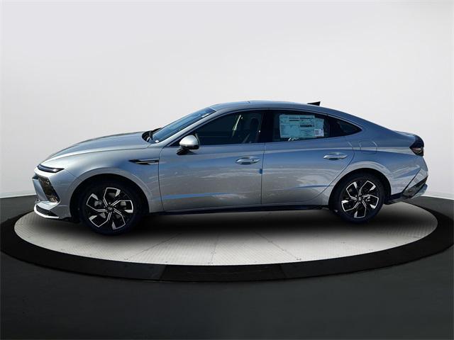 new 2024 Hyundai Sonata car, priced at $30,665