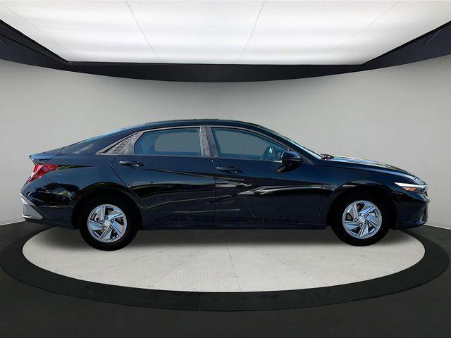new 2025 Hyundai Elantra car, priced at $21,126
