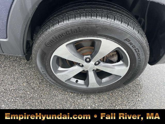 used 2020 Jeep Cherokee car, priced at $21,390