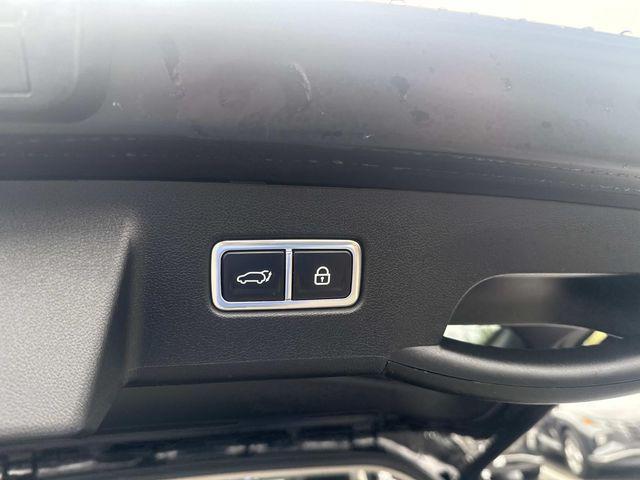 used 2023 Kia Sorento car, priced at $32,390