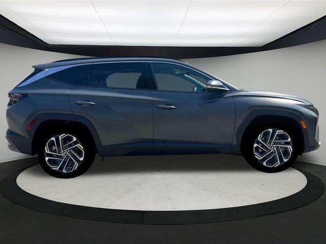 new 2025 Hyundai Tucson car, priced at $43,260