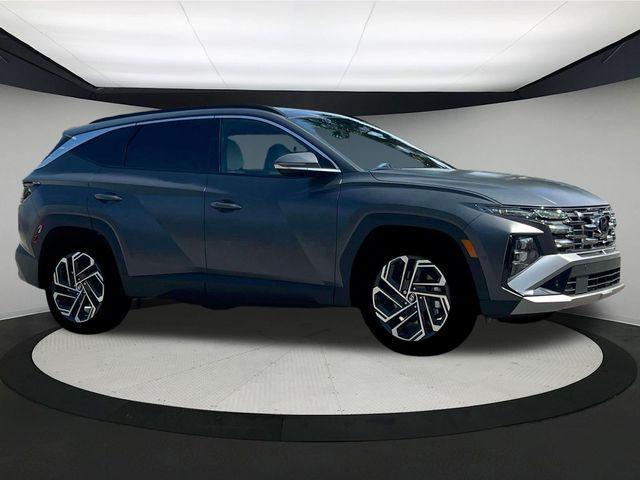 new 2025 Hyundai Tucson car, priced at $43,260