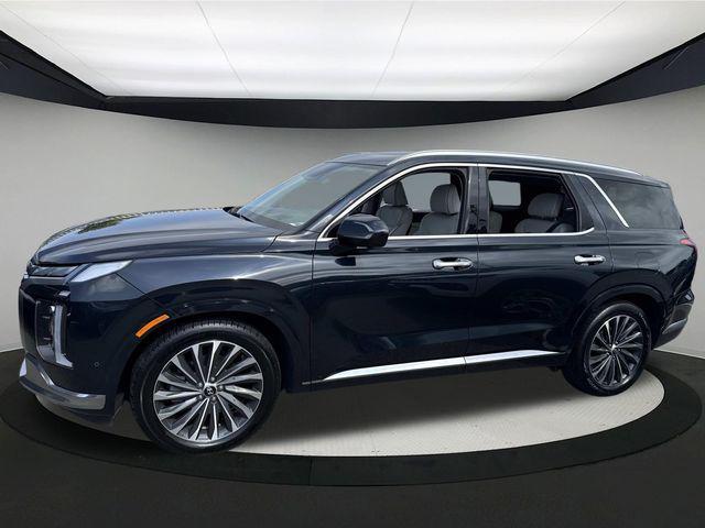 used 2024 Hyundai Palisade car, priced at $40,690