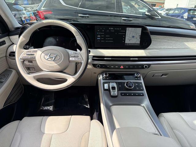 used 2024 Hyundai Palisade car, priced at $40,690