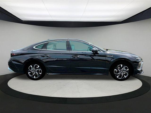 new 2024 Hyundai Sonata car, priced at $24,145