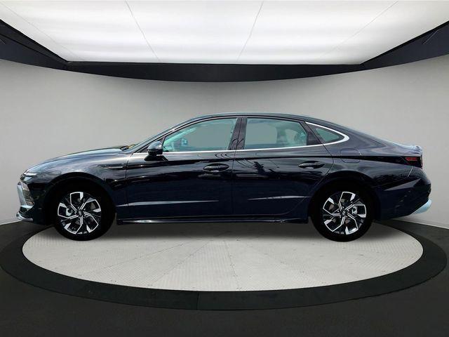 new 2024 Hyundai Sonata car, priced at $24,145