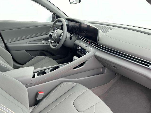 new 2024 Hyundai Elantra car, priced at $27,040