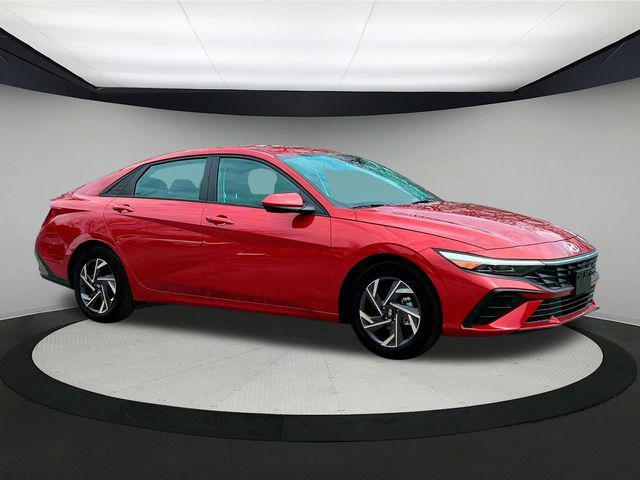 new 2024 Hyundai Elantra car, priced at $27,040