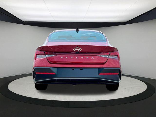 new 2024 Hyundai Elantra car, priced at $27,040
