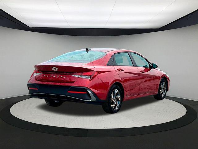 new 2024 Hyundai Elantra car, priced at $27,040