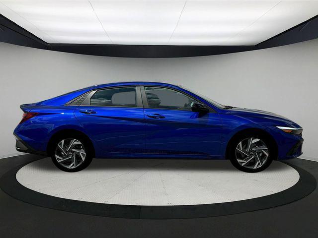 new 2025 Hyundai Elantra car, priced at $25,010