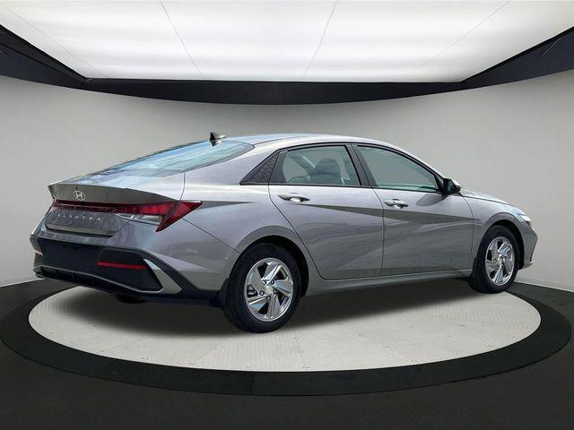 new 2025 Hyundai Elantra car, priced at $20,579