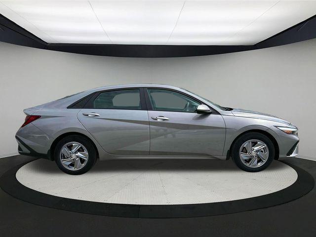 new 2025 Hyundai Elantra car, priced at $20,579