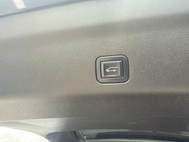 used 2022 GMC Yukon car, priced at $58,190