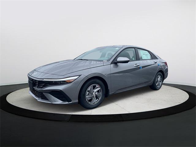 new 2024 Hyundai Elantra car, priced at $23,305